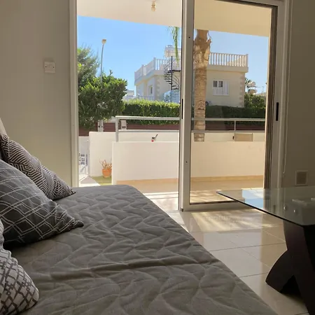 Nissi Bliss * Ayia Napa