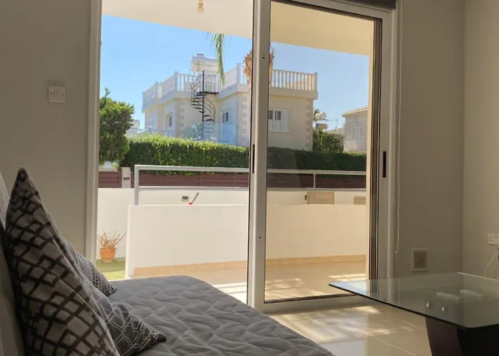 Nissi Bliss * Ayia Napa